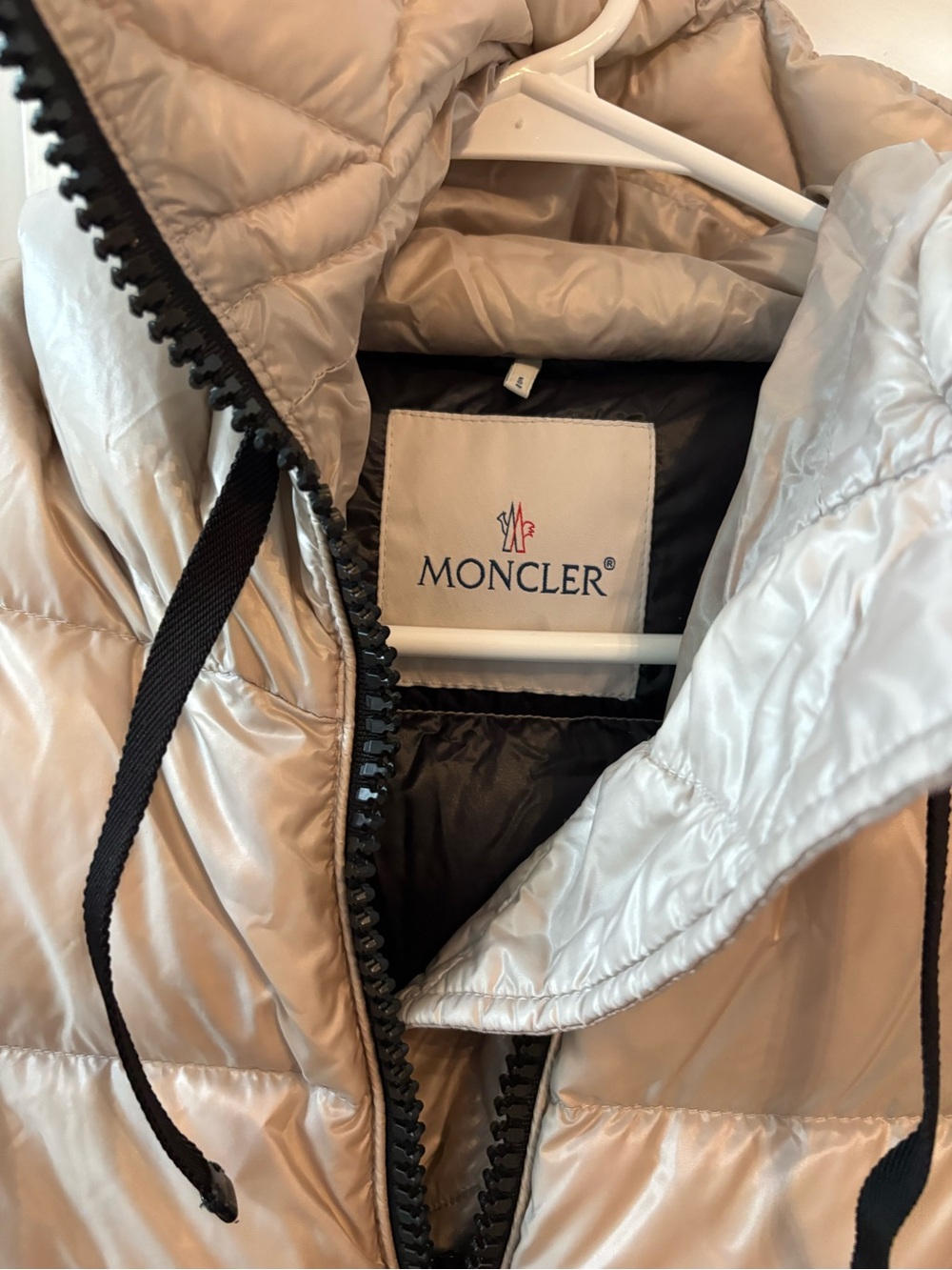 Moncler Serinde Giubbotto Jacket - Picture 3 of 8